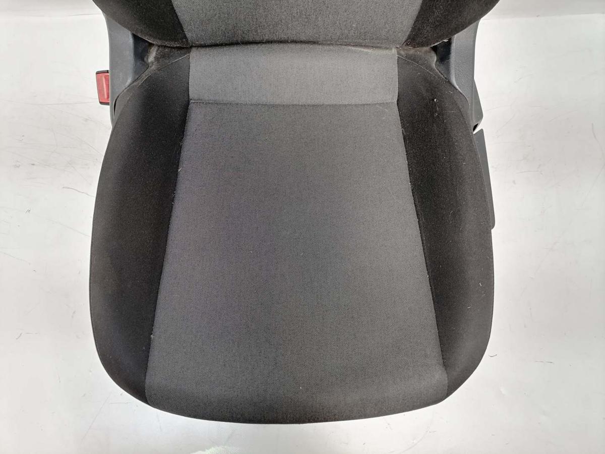 Skoda Citigo original Sitz vorn links Fahrersitz Stoff Grau 5-T&uuml;rer Bj.2016